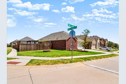 11203 Hawks Landing Drive, Aubrey, TX 76227 - Photo 4