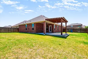 11203 Hawks Lndg Dr, Aubrey, TX 76227 - Photo 38