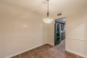 2807 Summitview Dr, Bedford, TX 76021 - Photo 8