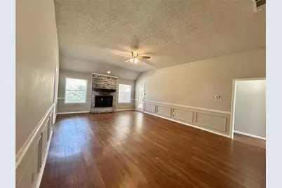 7724 Sagebrush Court N, North Richland Hills, TX 76182 - Photo 4