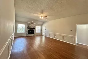 7724 Sagebrush Ct N, North Richland Hills, TX 76182 - Photo 4
