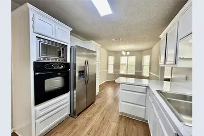 7724 Sagebrush Court N, North Richland Hills, TX 76182 - Photo 14