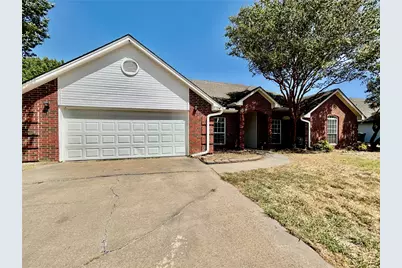 7724 Sagebrush Court N, North Richland Hills, TX 76182 - Photo 2