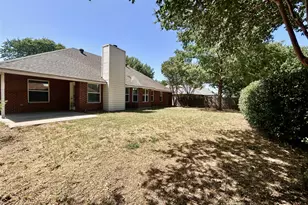 7724 Sagebrush Ct N, North Richland Hills, TX 76182 - Photo 32