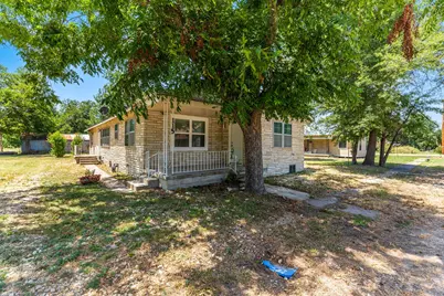 115 N College, Rosebud, TX 76570 - Photo 2