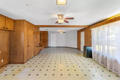 115 N College, Rosebud, TX 76570 - Photo 16