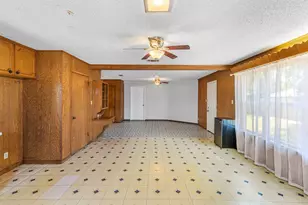 115 N College, Rosebud, TX 76570 - Photo 16