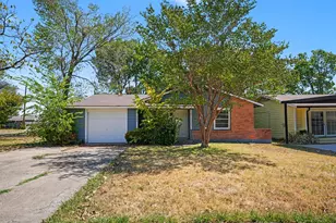 1002 Pampa Dr, Mesquite, TX 75149 - Photo 1
