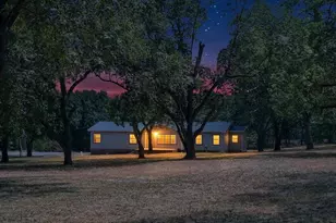 1210 E Texas St, Denison, TX 75021 - Photo 1