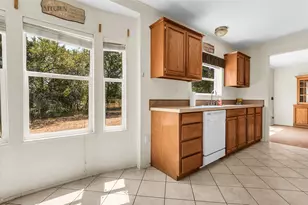 1210 E Texas St, Denison, TX 75021 - Photo 8