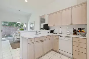 18407 Tettenhall Dr, Dallas, TX 75252 - Photo 12