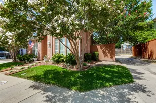 18407 Tettenhall Dr, Dallas, TX 75252 - Photo 2