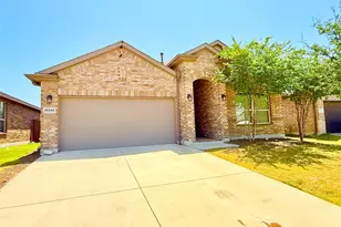 16004 Farringdon St, Fort Worth, TX 76247 - Photo 2