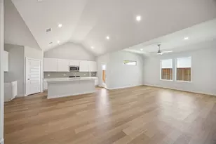 10601 Blakley Creek Rd, Fort Worth, TX 76126 - Photo 8