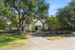 4609 Saxon Dr, Plano, TX 75093 - Photo 4