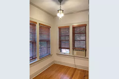 3915 Meadowbrook Drive, Fort Worth, TX 76103 - Photo 12