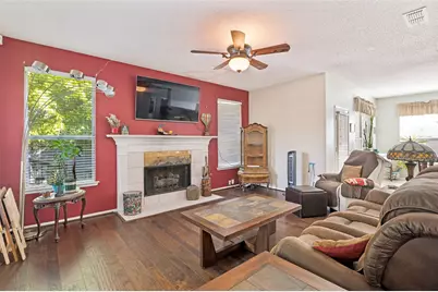 2320 Kingsley Drive, Grand Prairie, TX 75050 - Photo 4