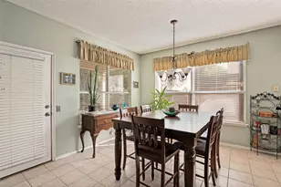 2320 Kingsley Dr, Grand Prairie, TX 75050 - Photo 6