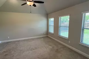118 Jazlyn Dr, Keene, TX 76059 - Photo 8