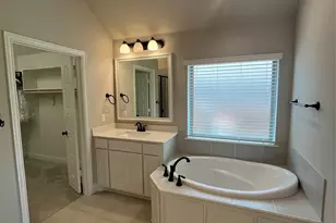 118 Jazlyn Dr, Keene, TX 76059 - Photo 12