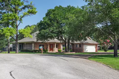 6402 Parlange Court, Granbury, TX 76049 - Photo 2