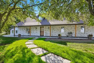 2309 Hillview Dr, Krum, TX 76249 - Photo 1