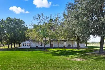2309 Hillview Drive, Krum, TX 76249 - Photo 2