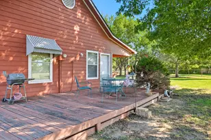2309 Hillview Dr, Krum, TX 76249 - Photo 32
