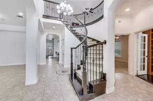 2043 Loma Alta Dr, Irving, TX 75063 - Photo 2