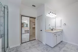 2043 Loma Alta Dr, Irving, TX 75063 - Photo 16