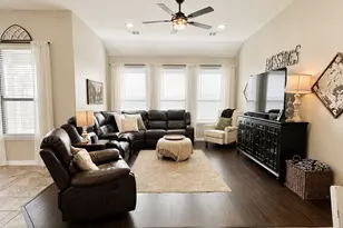 141 Trinity St, Grandview, TX 76050 - Photo 10