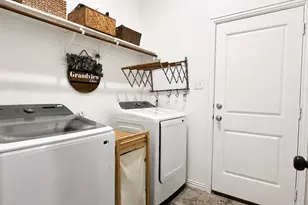 141 Trinity St, Grandview, TX 76050 - Photo 24