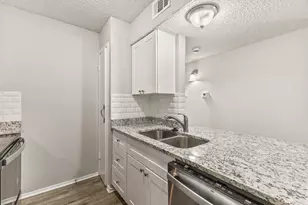 4859 Cedar Springs Rd, Dallas, TX 75219 - Photo 8
