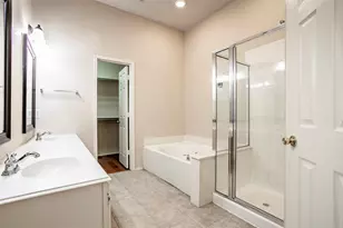 206 Meredith Ct, Irving, TX 75063 - Photo 20
