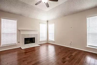 206 Meredith Court, Irving, TX 75063 - Photo 8