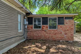 3420 Brook Cir, Waco, TX 76710 - Photo 8