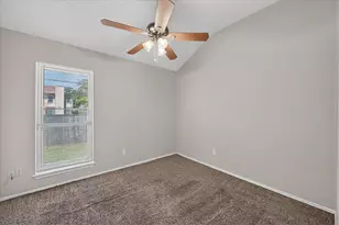 5204 Cornvalley Dr, Arlington, TX 76017 - Photo 14