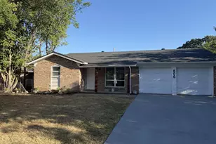 806 S Atkerson Ln, Euless, TX 76040 - Photo 1