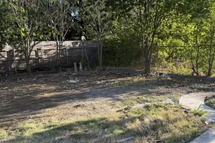 806 S Atkerson Ln, Euless, TX 76040 - Photo 24