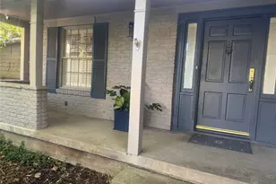 8910 Guernsey Ln, Dallas, TX 75220 - Photo 2
