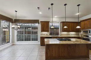 6400 Castle Rock Cir, McKinney, TX 75071 - Photo 10