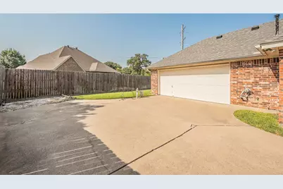 8152 Vine Wood Drive, North Richland Hills, TX 76182 - Photo 38