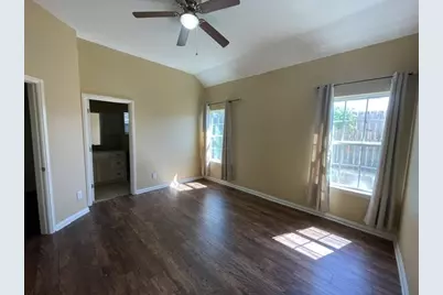 2705 College Avenue, Fort Worth, TX 76110 - Photo 18