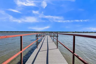 2453 S Valley Ridge Drive, Granbury, TX 76048 - Photo 32