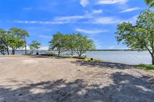 2453 S Valley Ridge Dr, Granbury, TX 76048 - Photo 32