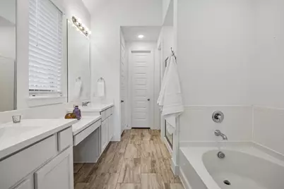 1425 Appaloosa Drive, Aubrey, TX 76227 - Photo 18