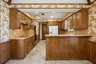6017 Timber Creek Ln, Dallas, TX 75248 - Photo 14