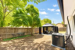 4142 Victoria St, Irving, TX 75062 - Photo 22