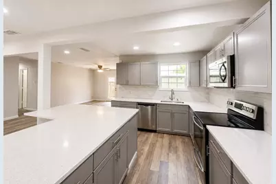 4142 Victoria Street, Irving, TX 75062 - Photo 10