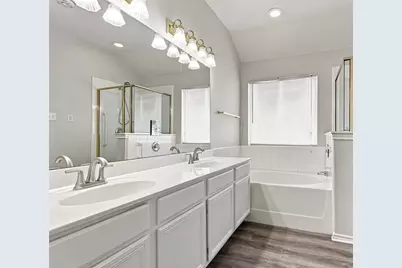 1033 Suffolk Lane Lane, Cedar Hill, TX 75104 - Photo 12